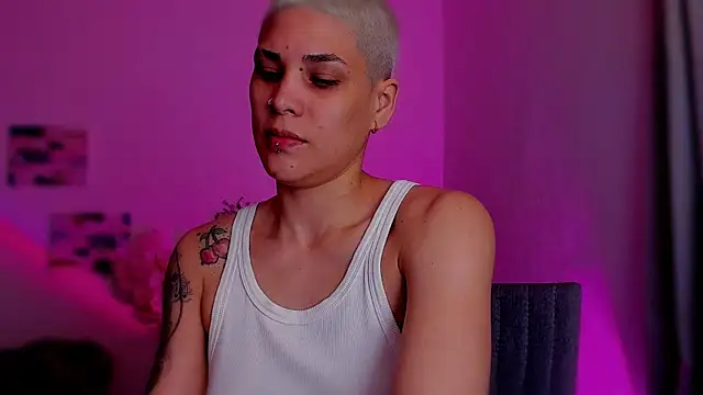 Charlee pink online show from 03-02-26, 05:08