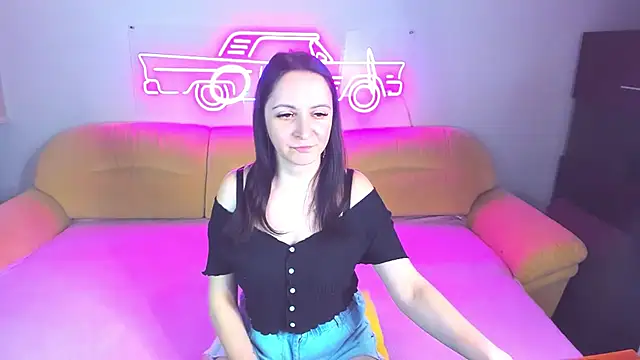 Snapshot of AngellLika chatting on 01-17-25, 04:15 AngellLika online show from 01-17-25, 04:15