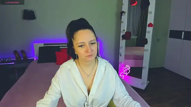 Snapshot of AngellLika chatting on 11-20-25, 02:17 AngellLika online show from 11-20-25, 02:17