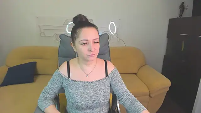 Snapshot of AngellLika chatting on 01-10-26, 02:41 AngellLika online show from 01-10-26, 02:41