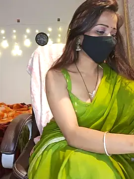 Snapshot of Cute-Tara chatting on 01-10-25, 03:58 Cute-Tara online show from 01-10-25, 03:58