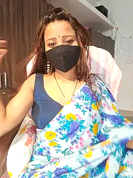 Snapshot of Cute-Tara chatting on 01-28-25, 06:27 Cute-Tara online show from 01-28-25, 06:27