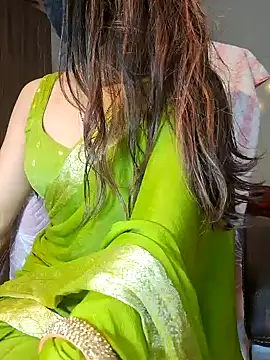 Snapshot of Cute-Tara chatting on 02-04-25, 06:57 Cute-Tara online show from 02-04-25, 06:57