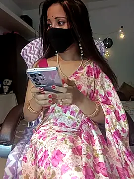 Snapshot of Cute-Tara chatting on 02-13-25, 04:17 Cute-Tara online show from 02-13-25, 04:17