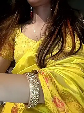 Snapshot of Cute-Tara chatting on 02-15-25, 04:01 Cute-Tara online show from 02-15-25, 04:01