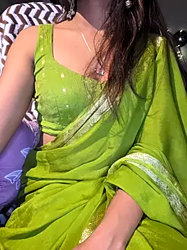 Snapshot of Cute-Tara chatting on 02-16-25, 06:54 Cute-Tara online show from 02-16-25, 06:54