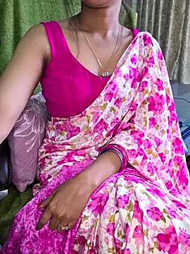 Snapshot of Cute-Tara chatting on 02-21-25, 02:06 Cute-Tara online show from 02-21-25, 02:06