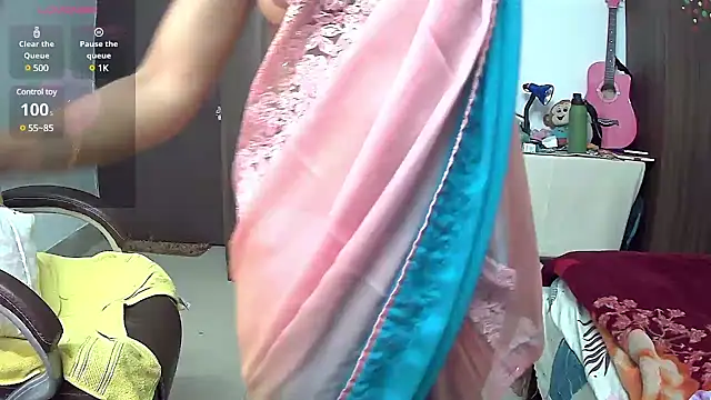 Snapshot of Cute-Tara chatting on 03-06-25, 12:52 Cute-Tara online show from 03-06-25, 12:52