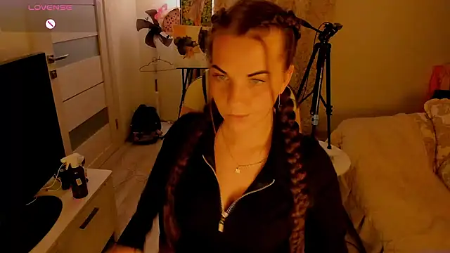 Snapshot of masha19981 chatting on 10-09-25, 06:39 masha19981 online show from 10-09-25, 06:39