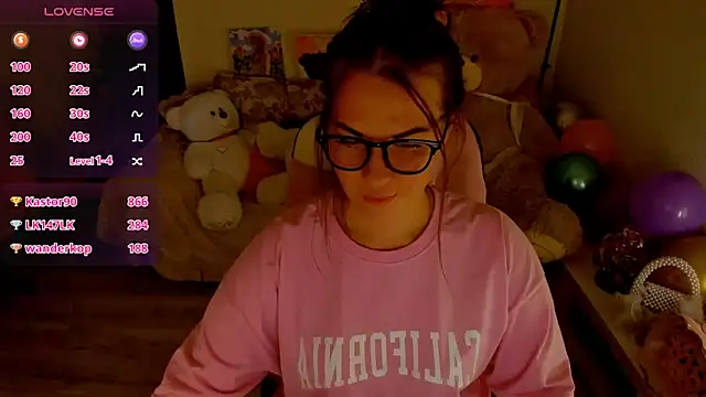 Snapshot of masha19981 chatting on 02-23-26, 08:17 masha19981 online show from 02-23-26, 08:17