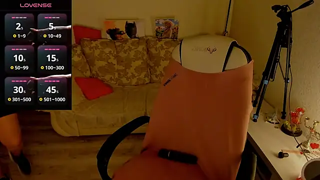 Snapshot of masha19981 chatting on 05-14-26, 06:04 masha19981 online show from 05-14-26, 06:04