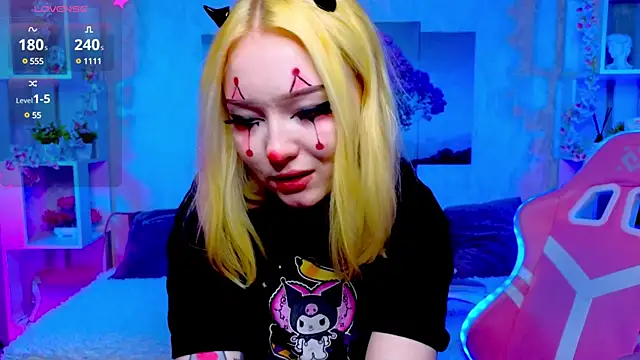 Snapshot of ElswythCovil chatting on 12-13-24, 04:11 ElswythCovil online show from 12-13-24, 04:11