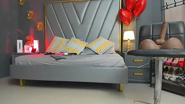 Snapshot of Laurenwells_ chatting on 02-15-25, 11:03 Laurenwells online show from 02-15-25, 11:03