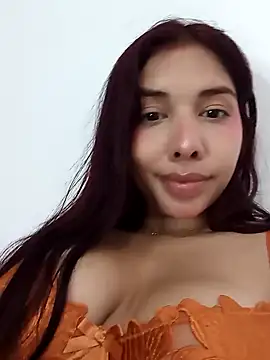 LucyMartelli online show from 01-04-25, 01:42