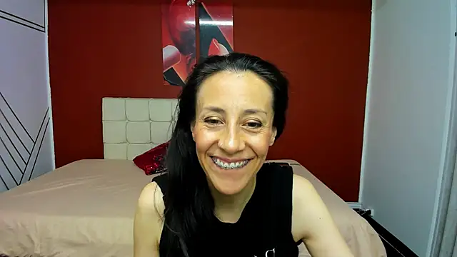 Snapshot of Abrillee1 chatting on 12-28-24, 10:34 Abrillee1 online show from 12-28-24, 10:34