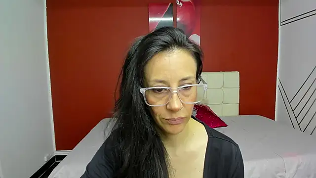 Snapshot of Abrillee1 chatting on 03-05-25, 10:21 Abrillee1 online show from 03-05-25, 10:21