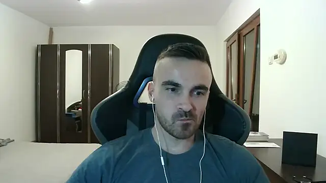 mu5clemania2 online show from 12-22-25, 06:49