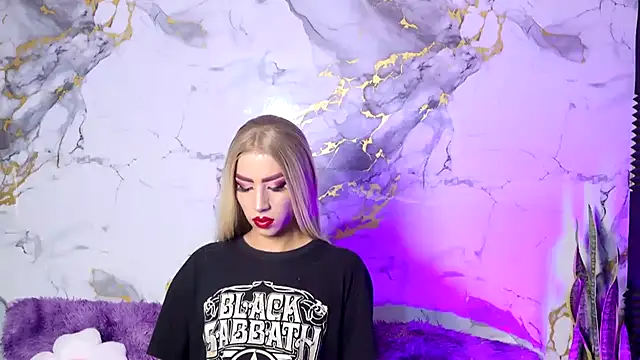 BrianaSchafer online show from 03-25-26, 07:09