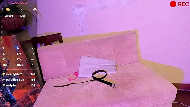 Nicholasrodrii online show from 12-16-24, 04:45