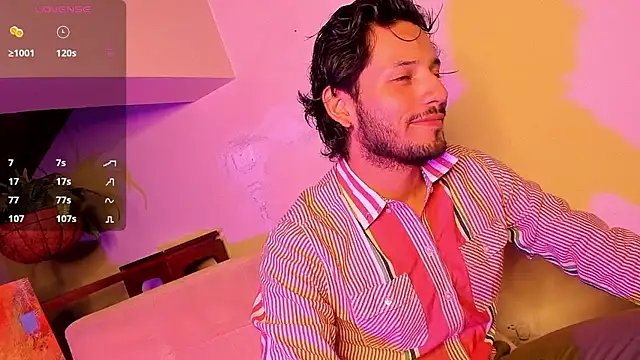 Nicholasrodrii online show from 12-30-24, 10:45