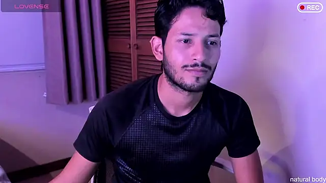 Nicholasrodrii online show from 10-26-25, 11:09