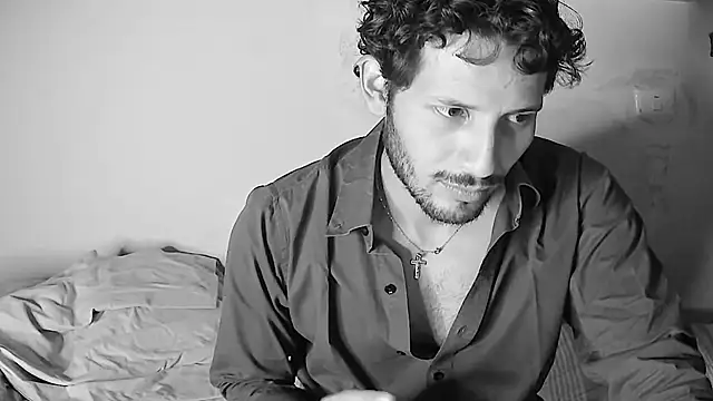 Nicholasrodrii online show from 06-14-26, 10:56