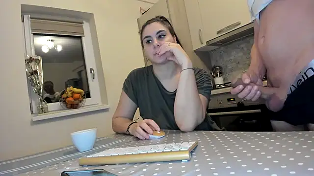 Snapshot of cuplu29 chatting on 03-06-26, 11:45 cuplu29 online show from 03-06-26, 11:45