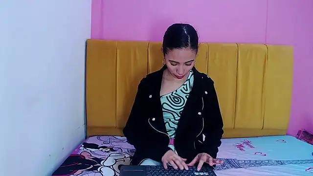 angelinabrookcm101 online show from 12-10-24, 01:22