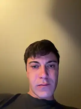 Snapshot of MathieuClst chatting on 11-19-25, 10:43 MathieuClst online show from 11-19-25, 10:43