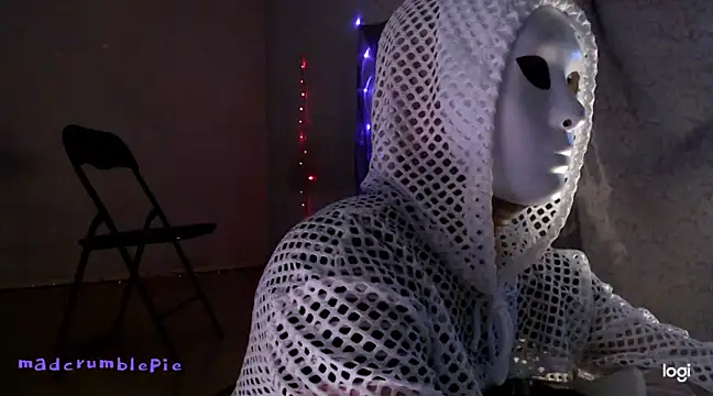madcrumblepie online show from 01-09-25, 07:40