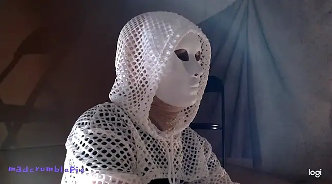 madcrumblepie online show from 01-21-25, 08:32