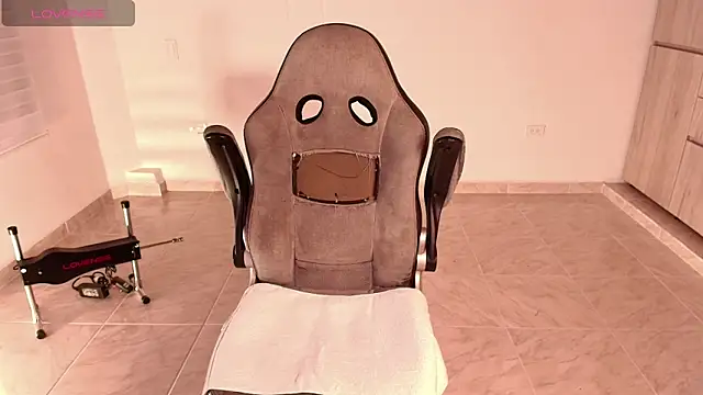 Snapshot of irantzu_hank chatting on 09-24-25, 07:39 irantzu hank online show from 09-24-25, 07:39