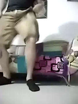 AndresSmith   online show from 03-04-25, 08:46