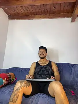 AndresSmith   online show from 01-12-26, 05:07