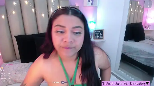 Snapshot of MeghanBurn chatting on 01-18-25, 10:39 MeghanBurn online show from 01-18-25, 10:39