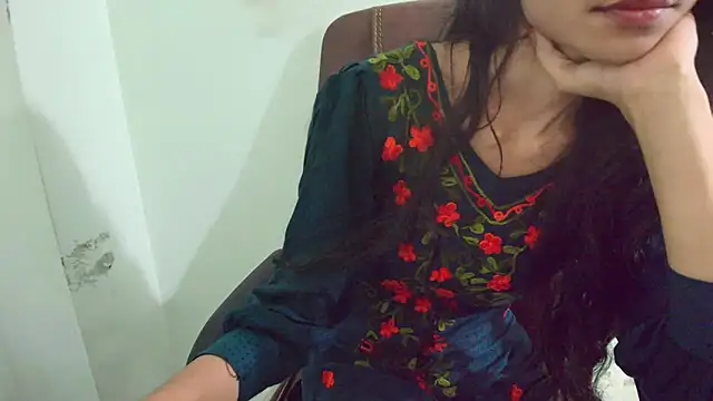 Srabontii online show from 03-06-25, 01:37