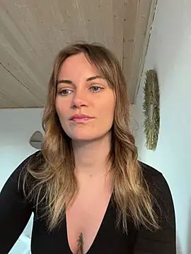 Milla  one online show from 02-17-25, 04:04