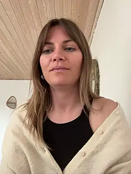 Milla  one online show from 03-10-25, 02:26