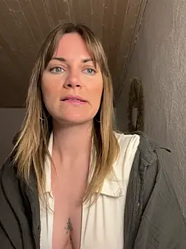 Milla  one online show from 03-11-25, 05:13