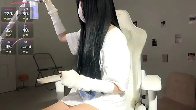 Snapshot of Aikawa_Mizuki chatting on 07-21-26, 01:35 Aikawa Mizuki online show from 07-21-26, 01:35