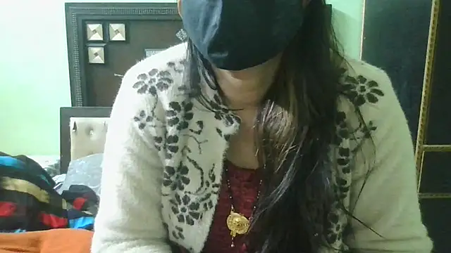 couplesuni online show from 12-23-24, 10:42