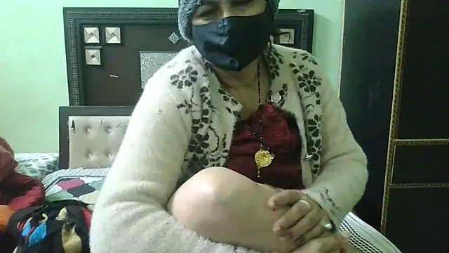 couplesuni online show from 12-24-24, 07:06