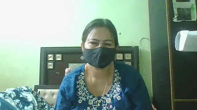 couplesuni online show from 05-01-26, 04:17