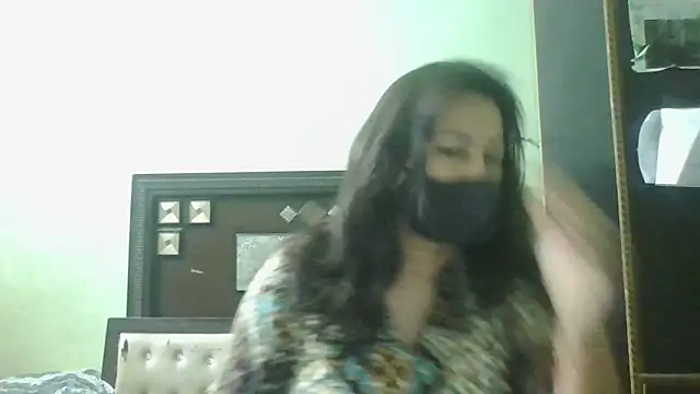 couplesuni online show from 05-06-26, 03:13