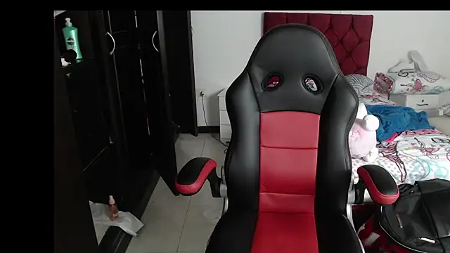 kayla k18 online show from 12-13-24, 03:32