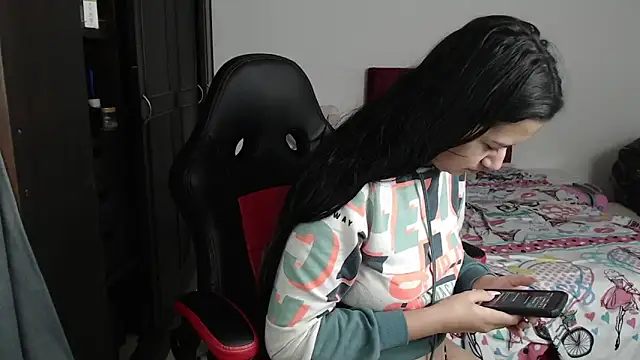 kayla k18 online show from 02-01-25, 08:47