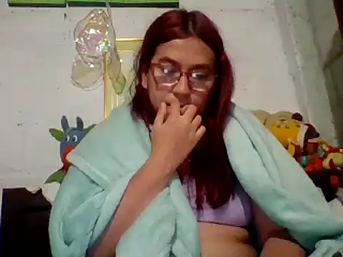 Snapshot of dafne19_ chatting on 12-24-24, 02:32 dafne19 online show from 12-24-24, 02:32