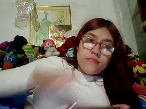 Snapshot of dafne19_ chatting on 12-28-24, 03:15 dafne19 online show from 12-28-24, 03:15