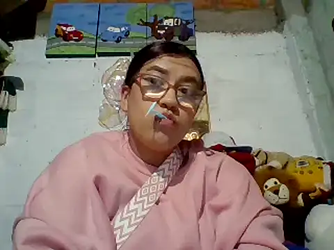 Snapshot of dafne19_ chatting on 01-05-25, 03:53 dafne19 online show from 01-05-25, 03:53