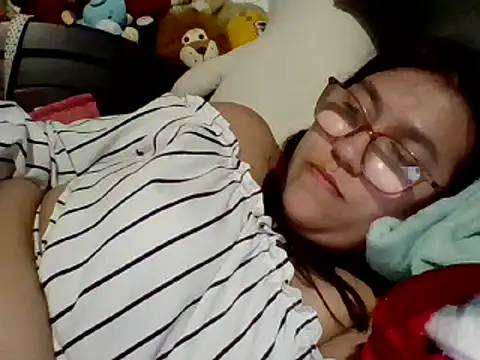 Snapshot of dafne19_ chatting on 01-06-25, 04:26 dafne19 online show from 01-06-25, 04:26